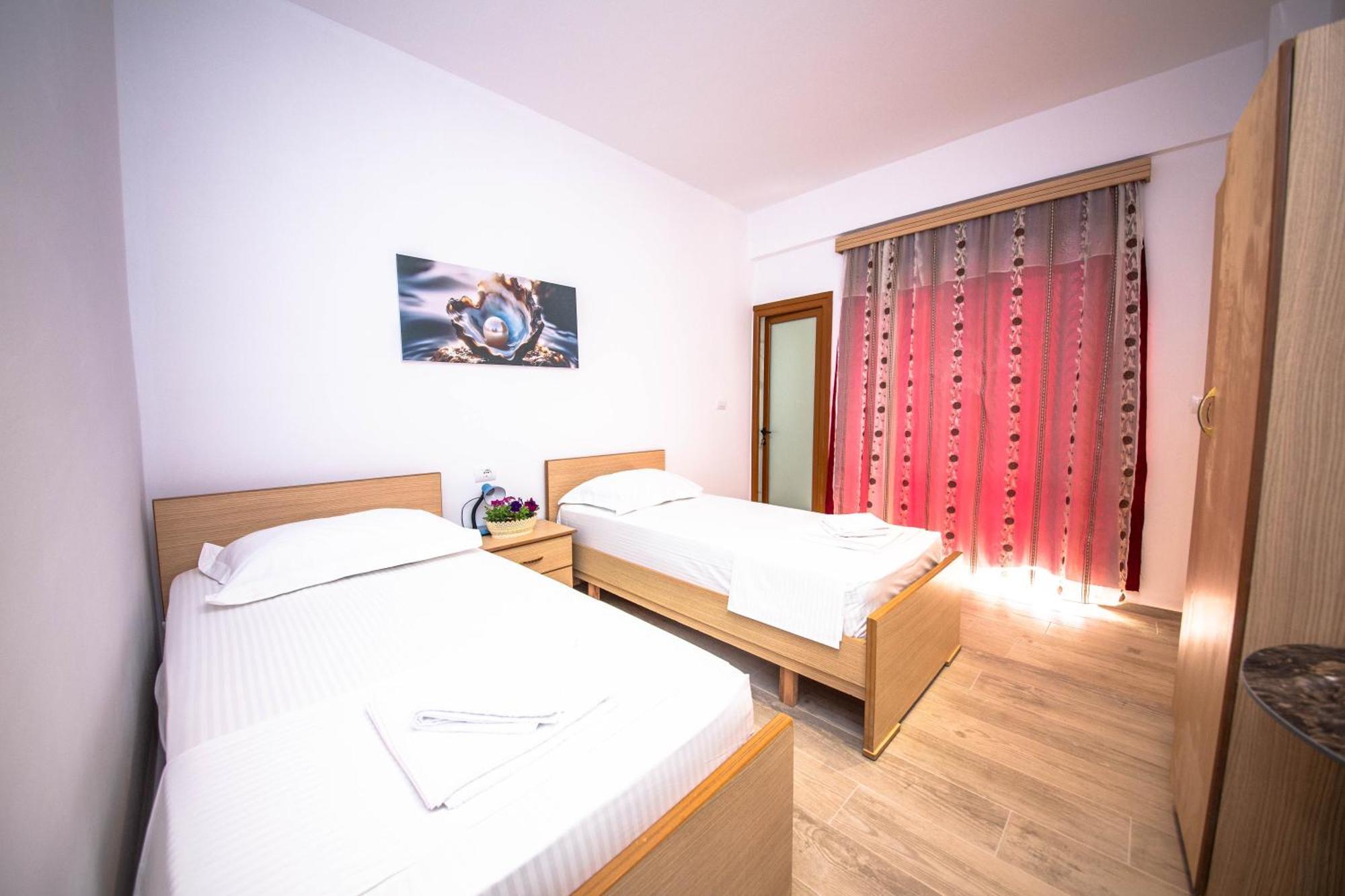 Hotel Perla Εξαμίλιο Εξωτερικό φωτογραφία