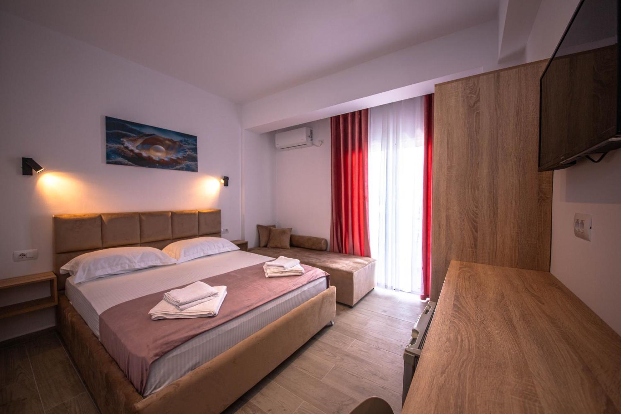 Hotel Perla Εξαμίλιο Εξωτερικό φωτογραφία
