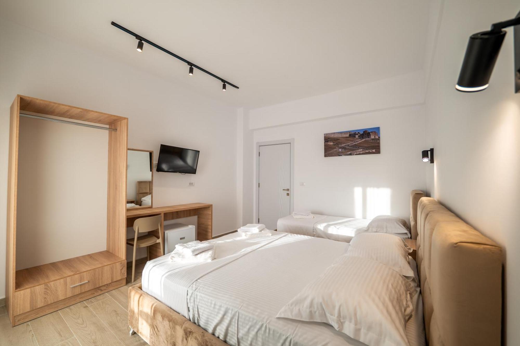 Hotel Perla Εξαμίλιο Εξωτερικό φωτογραφία