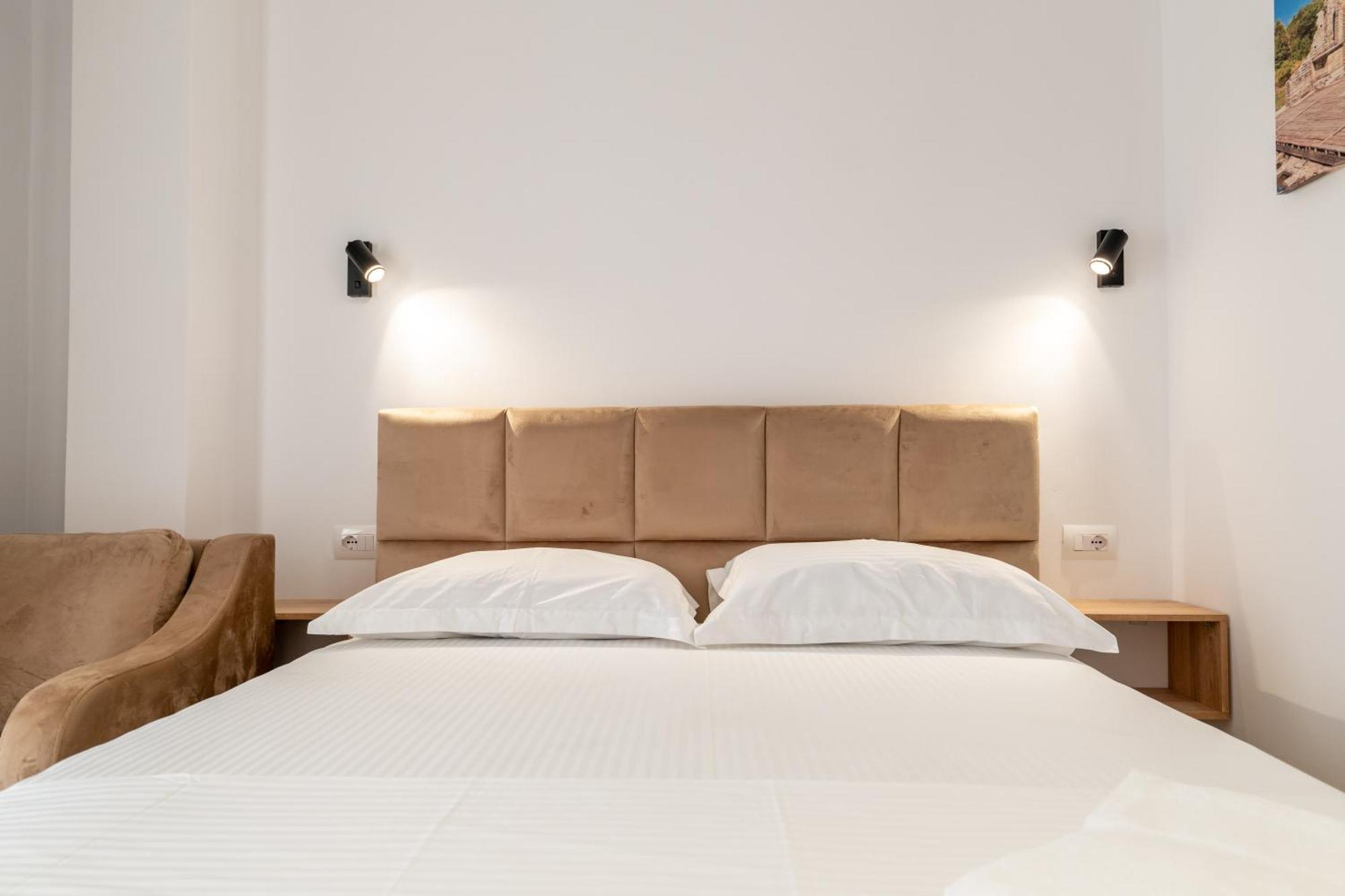 Hotel Perla Εξαμίλιο Εξωτερικό φωτογραφία