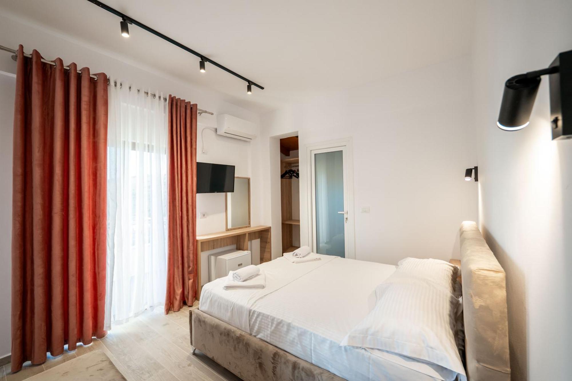 Hotel Perla Εξαμίλιο Εξωτερικό φωτογραφία