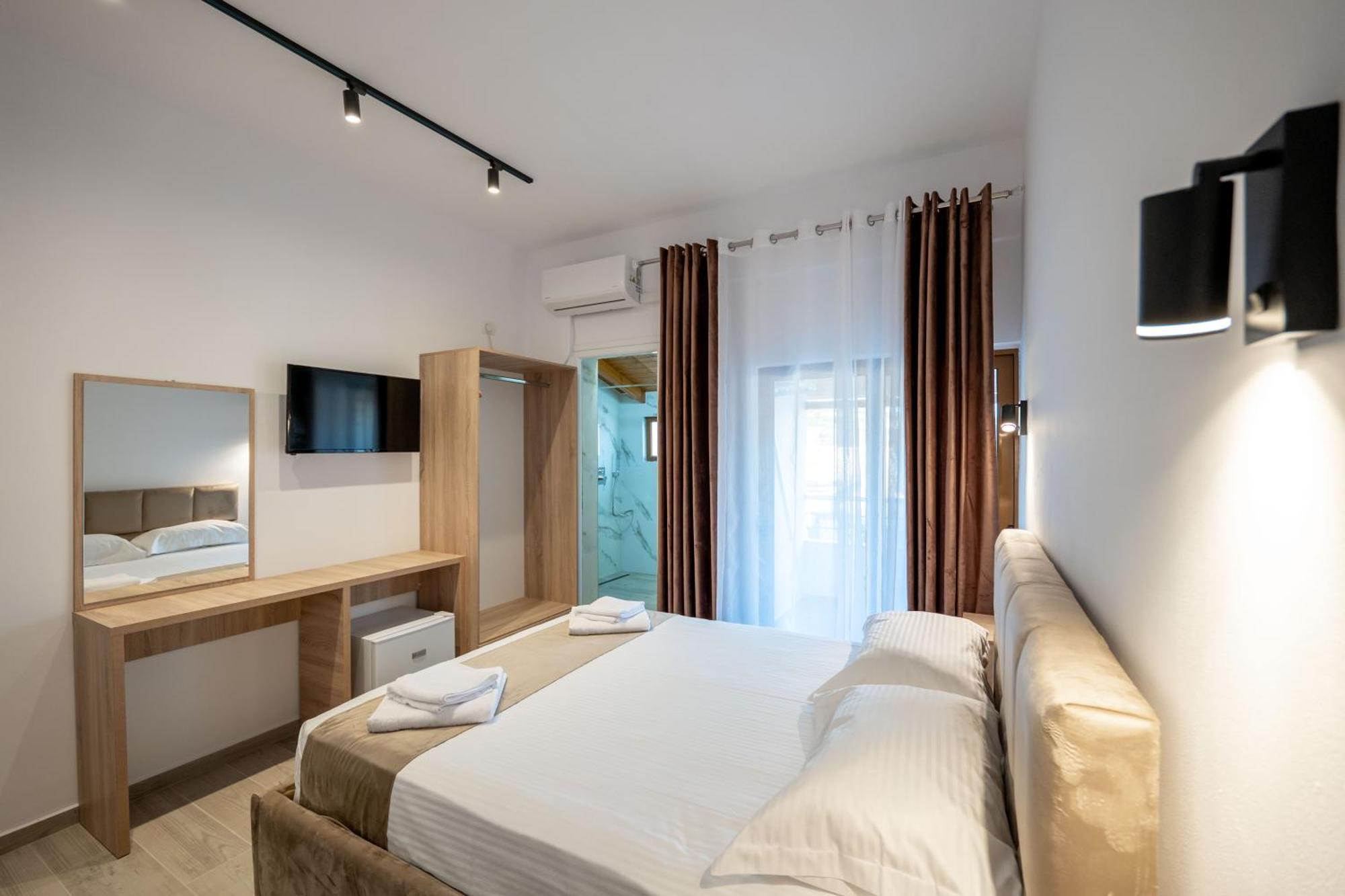 Hotel Perla Εξαμίλιο Εξωτερικό φωτογραφία