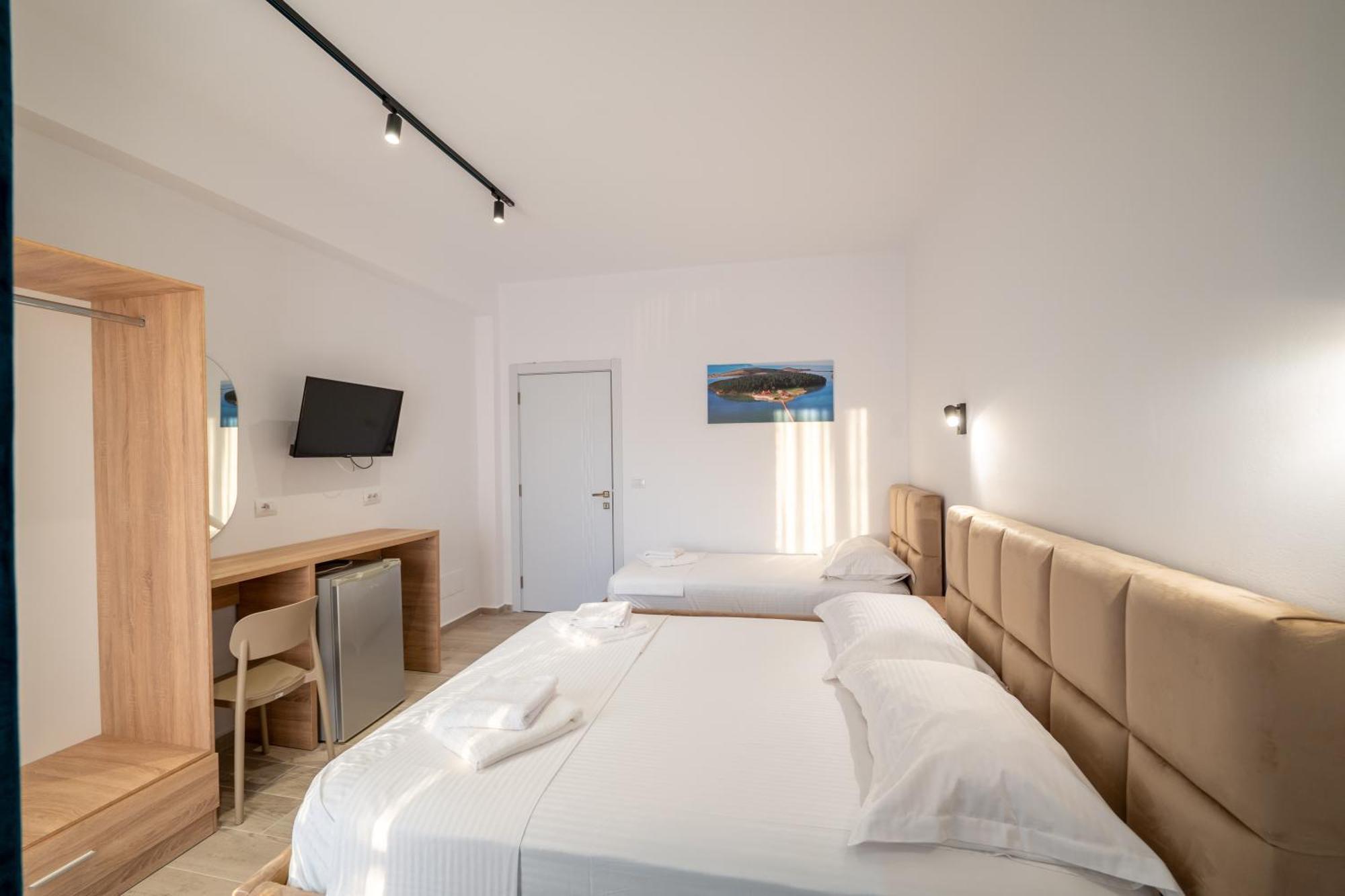 Hotel Perla Εξαμίλιο Εξωτερικό φωτογραφία