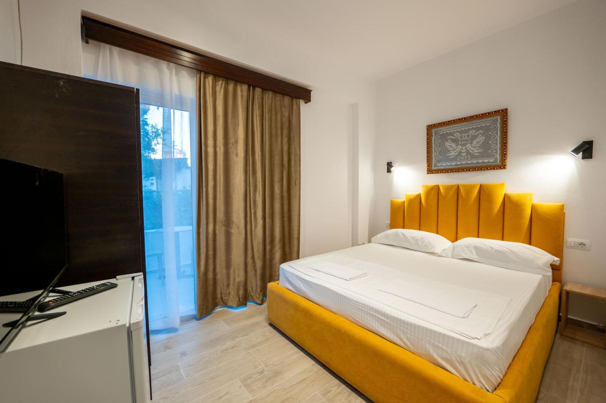 Hotel Perla Εξαμίλιο Εξωτερικό φωτογραφία